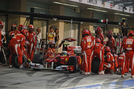 Pitstoppet på 13. omgang der reelt afgjorde VM for Alonso